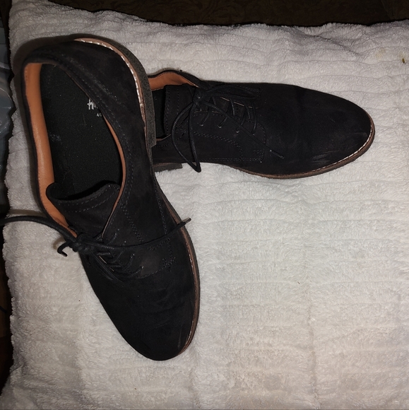 Black suede H&M shoes - Picture 2 of 4